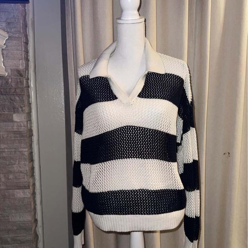 Nikka K Striped Collared Sweater Size L/G Cream Navy Open Knit V-Neck